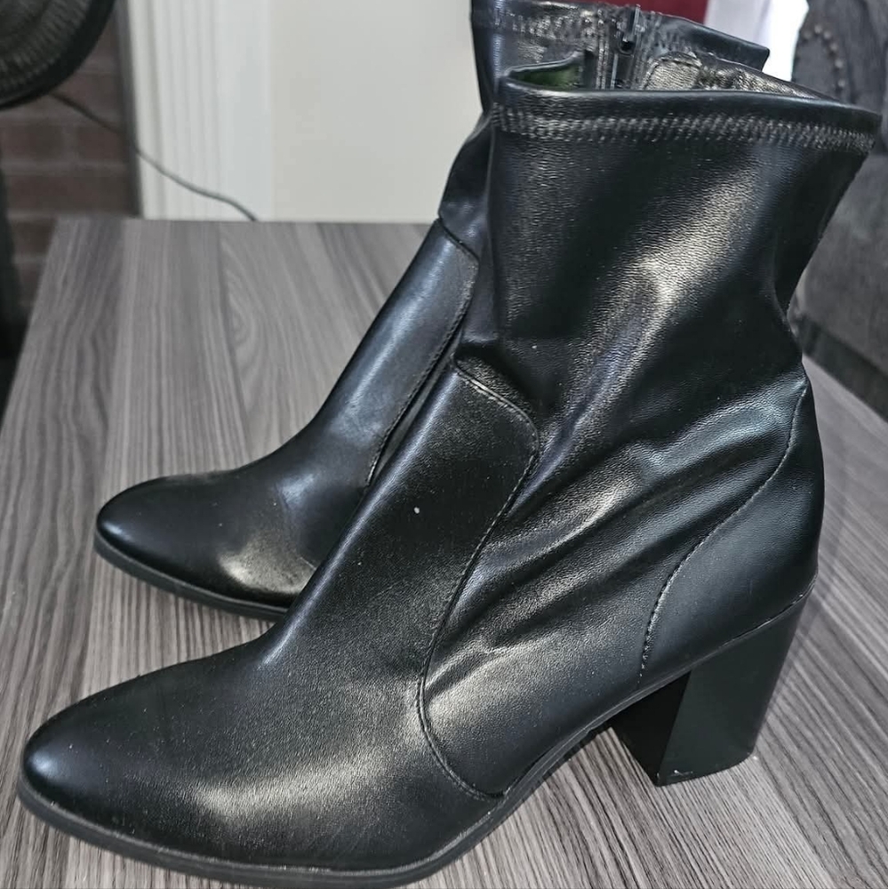 Brash Women's 10 Heeled Ankle Bootie Boots